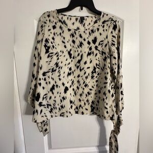 SHEIN Cream and Black Patterned Blouse